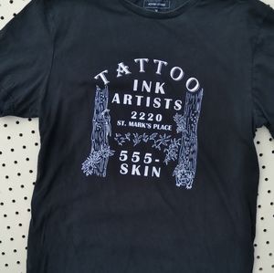 Tattoo Ink Adam Levine size medium tshirt